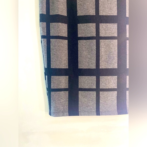 Jules & Leopold Pencil Skirt - Picture 3 of 8